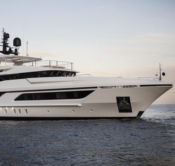 Explore the captivating seascapes of Corsica this summer with Baglietto yacht charter ANDIAMO