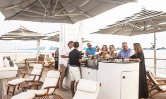 Aqua Blu yacht charter Brooke Marine Motor Yacht