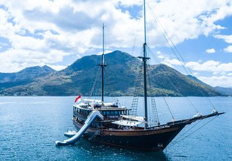Dunia Baru Yacht Charter in South East Asia