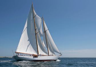 Eros Yacht Charter in Florida