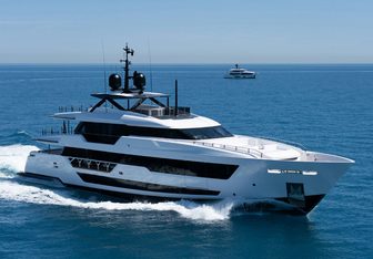 Fifi Yacht Charter in St Tropez