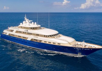 Laurel Yacht Charter in Monaco