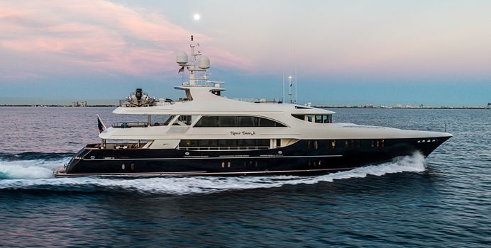 Miss Christine Yacht Charter in Florida