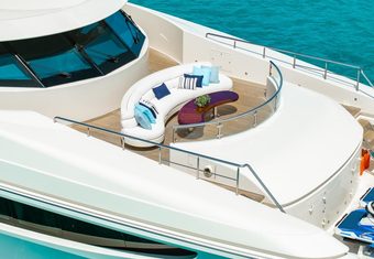 Second Love yacht charter lifestyle
                        
