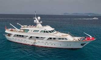 Deneb's Daughter yacht charter Benetti Motor Yacht